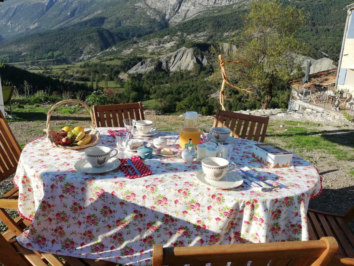 Gaia, Maison D'Hotes Verdon, Vue Feerique Blieux Екстериор снимка